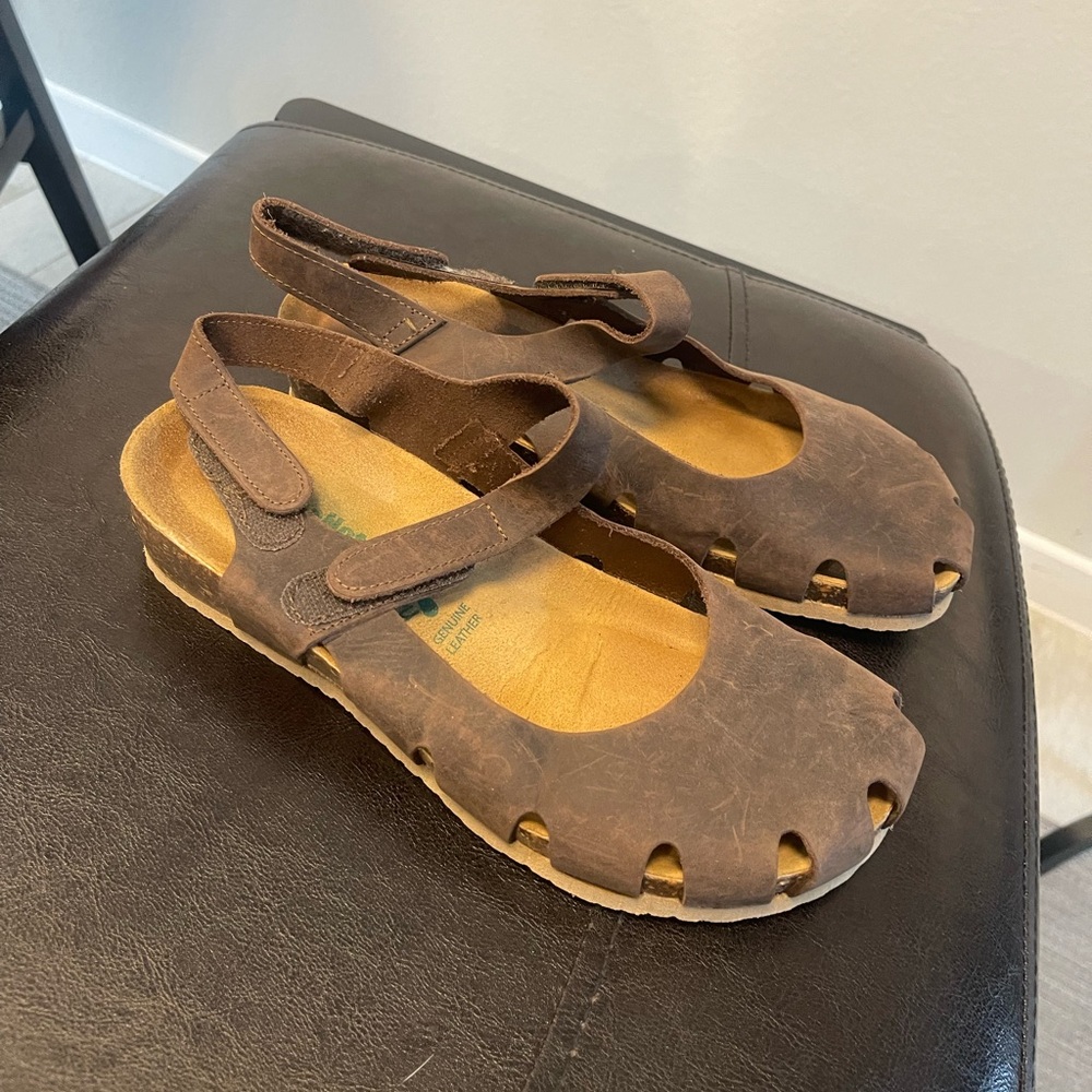 BioNatura Brown Italian Leather Vented Toe Mary Jane Sandals Sz 7.5